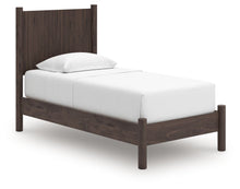 Load image into Gallery viewer, Pamytta - Panel Platform Bed
