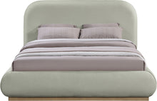 Load image into Gallery viewer, Vaughn - Chenille Bed With Natural Base
