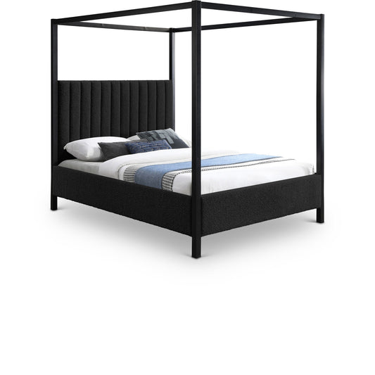Kelly - Bed