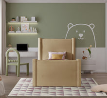 Load image into Gallery viewer, Elias - Velvet Bed
