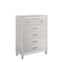 Load image into Gallery viewer, Valentino - Chest
