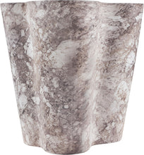 Load image into Gallery viewer, Monza - Concrete End Table
