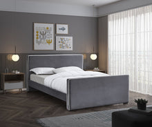 Load image into Gallery viewer, Dillard - Bed
