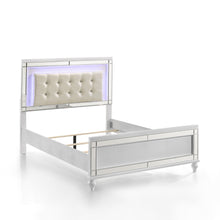 Load image into Gallery viewer, Valentino - 4/6 Full Footboard &amp; Slats - White
