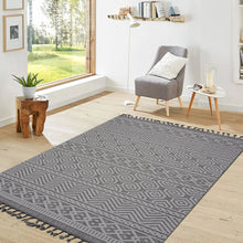 Load image into Gallery viewer, Guros - 6' X 9' Geometric Indoor / Outdoor Area Rug - Gray / White

