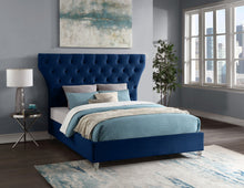 Load image into Gallery viewer, Kira - Bed
