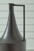 Load image into Gallery viewer, Zainforth - Vase
