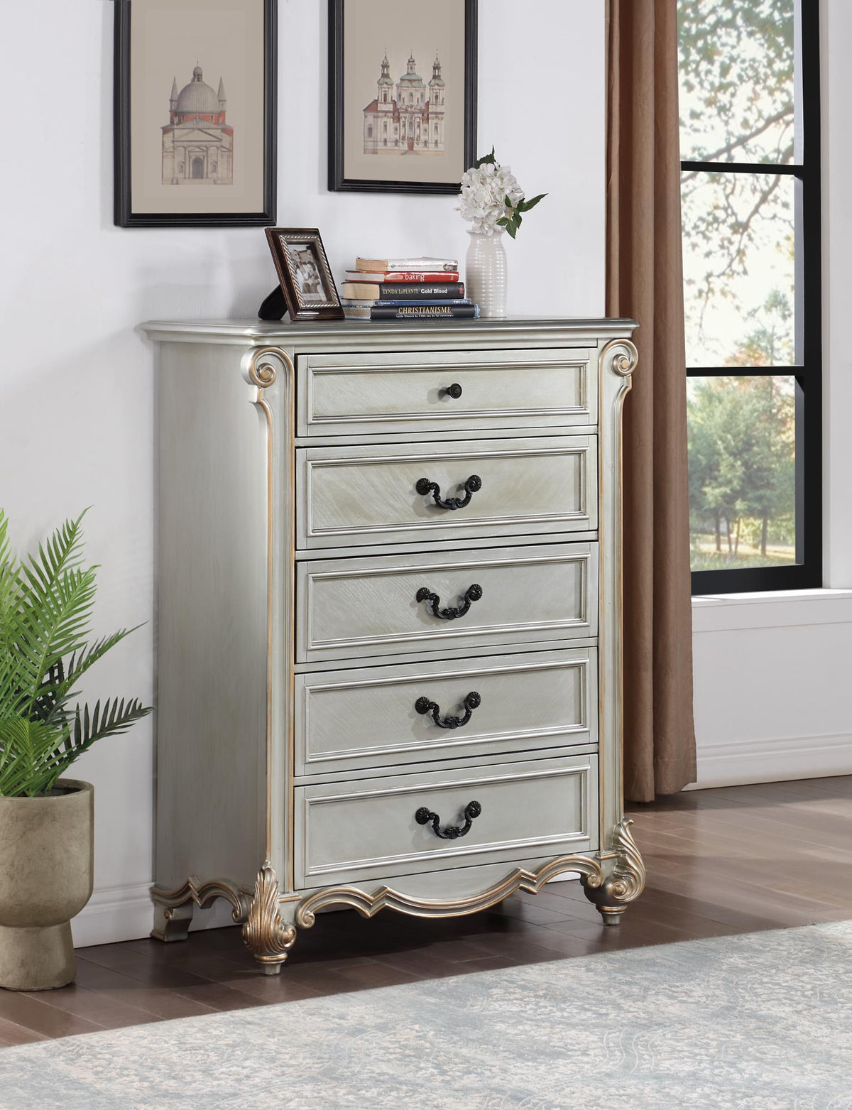 B060 - Chest - Antique Platinum