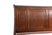 Load image into Gallery viewer, Stunning Sleigh Bed Design<
