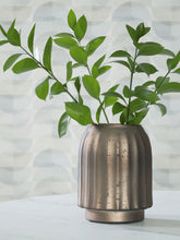 Load image into Gallery viewer, Briarcott - Vase

