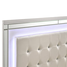 Load image into Gallery viewer, Valentino - 6/6-6/0 King/California King Footboard &amp; Slats - White
