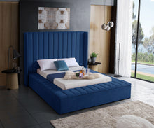 Load image into Gallery viewer, Kiki - Bed
