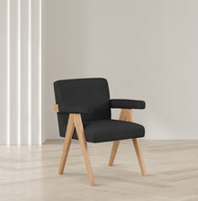Load image into Gallery viewer, Woodloch - Accent Chair With Natural Frame
