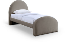 Load image into Gallery viewer, Andaz - Chenille Fabric Upholstered Bed
