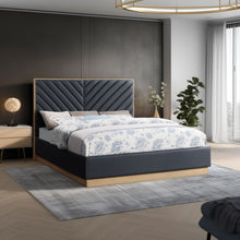 Load image into Gallery viewer, Casa - Bed
