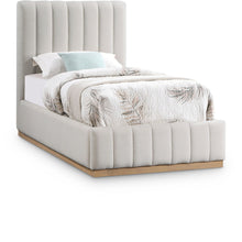 Load image into Gallery viewer, Lucia - Bed
