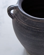 Load image into Gallery viewer, Meadie - 9" Vase
