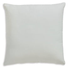 Load image into Gallery viewer, Gyldan Pillow (Set of 4)
