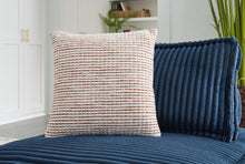Load image into Gallery viewer, Nashlin Pillow (Set of 4)
