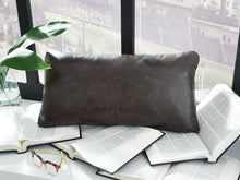 Load image into Gallery viewer, Danvale Pillow (Set of 4) - Ego Home Furniture
