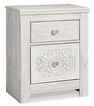 Load image into Gallery viewer, Paxberry Youth Nightstand
