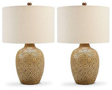 Load image into Gallery viewer, Jairgan Table Lamp (Set of 2)
