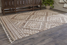 Load image into Gallery viewer, Odedale 5&#39; x 7&#39; Rug
