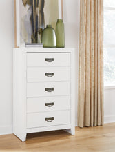 Load image into Gallery viewer, Binterglen Chest of Drawers
