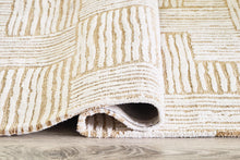 Load image into Gallery viewer, Adanmund 5&#39; x 7&#39; Rug - Ego Home Furniture

