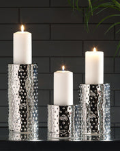 Load image into Gallery viewer, Marisa Candle Holder (Set of 3)
