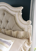 Load image into Gallery viewer, Realyn Bedroom Set - Ego Home Furniture
