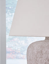 Load image into Gallery viewer, Danry Lamp Set - Ego Home Furniture

