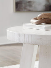 Load image into Gallery viewer, Jallison Occasional Table Set - Ego Home Furniture
