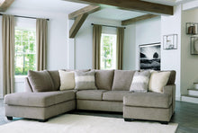 Load image into Gallery viewer, Creswell Sectional with Chaise
