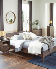 Load image into Gallery viewer, Calverson Panel Bed - Ego Home Furniture
