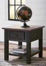 Load image into Gallery viewer, Tyler Creek End Table Set
