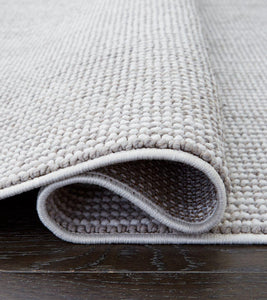 Eduring Medium Rug - Ego Home Furniture