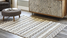 Load image into Gallery viewer, Karalee 8&#39; x 10&#39; Rug - Ego Home Furniture

