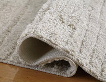 Load image into Gallery viewer, Ivygail 7&#39;5&quot; x 9&#39;6&quot; Rug - Ego Home Furniture
