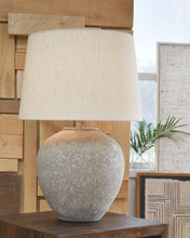 Load image into Gallery viewer, Dreward Table Lamp - Ego Home Furniture
