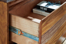 Load image into Gallery viewer, Dressonni Dresser - Ego Home Furniture
