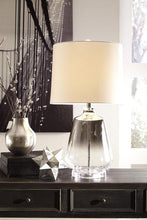 Load image into Gallery viewer, Jaslyn Table Lamp
