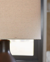 Load image into Gallery viewer, Garinton Table Lamp - Ego Home Furniture
