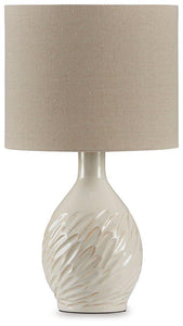 Garinton Lamp Set - Ego Home Furniture