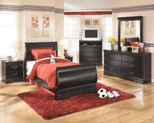 Load image into Gallery viewer, Huey Vineyard Dresser and Mirror - Ego Home Furniture
