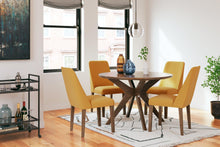 Load image into Gallery viewer, Lyncott Dining Chair
