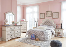 Load image into Gallery viewer, Realyn Nightstand - Ego Home Furniture

