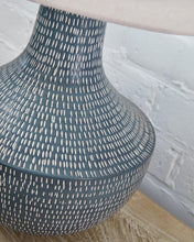 Load image into Gallery viewer, Schylarmont Table Lamp - Ego Home Furniture
