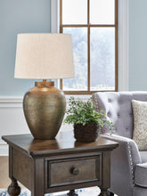 Load image into Gallery viewer, Madney Lamp Set - Ego Home Furniture
