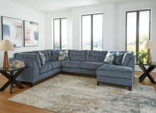 Load image into Gallery viewer, Maxon Place Sectional with Chaise
